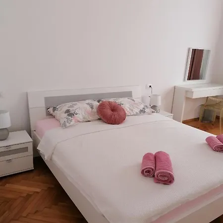 Galeb Apartment Rijeka Exterior photo