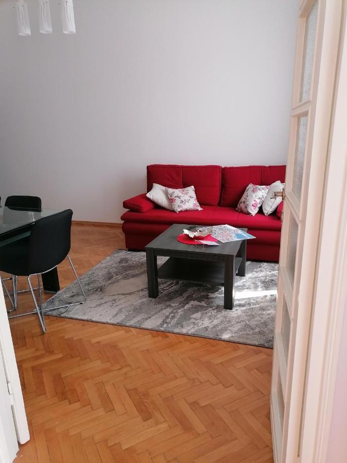 Apartment Galeb *